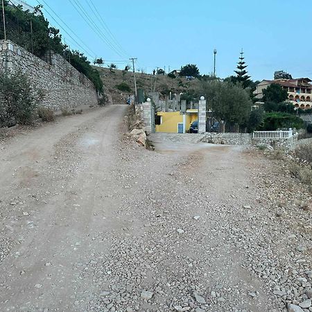 Lovely View Apartments Himare Bagian luar foto