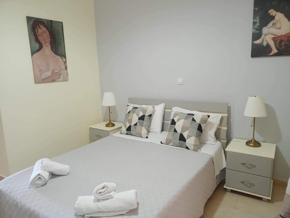 Lovely View Apartments Himare Bagian luar foto