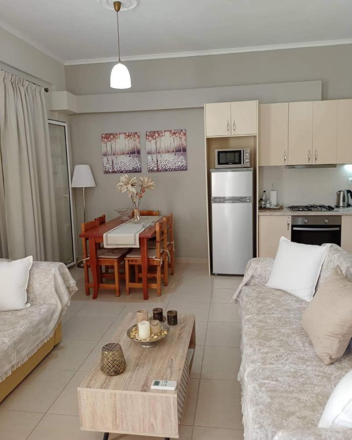 Lovely View Apartments Himare Bagian luar foto