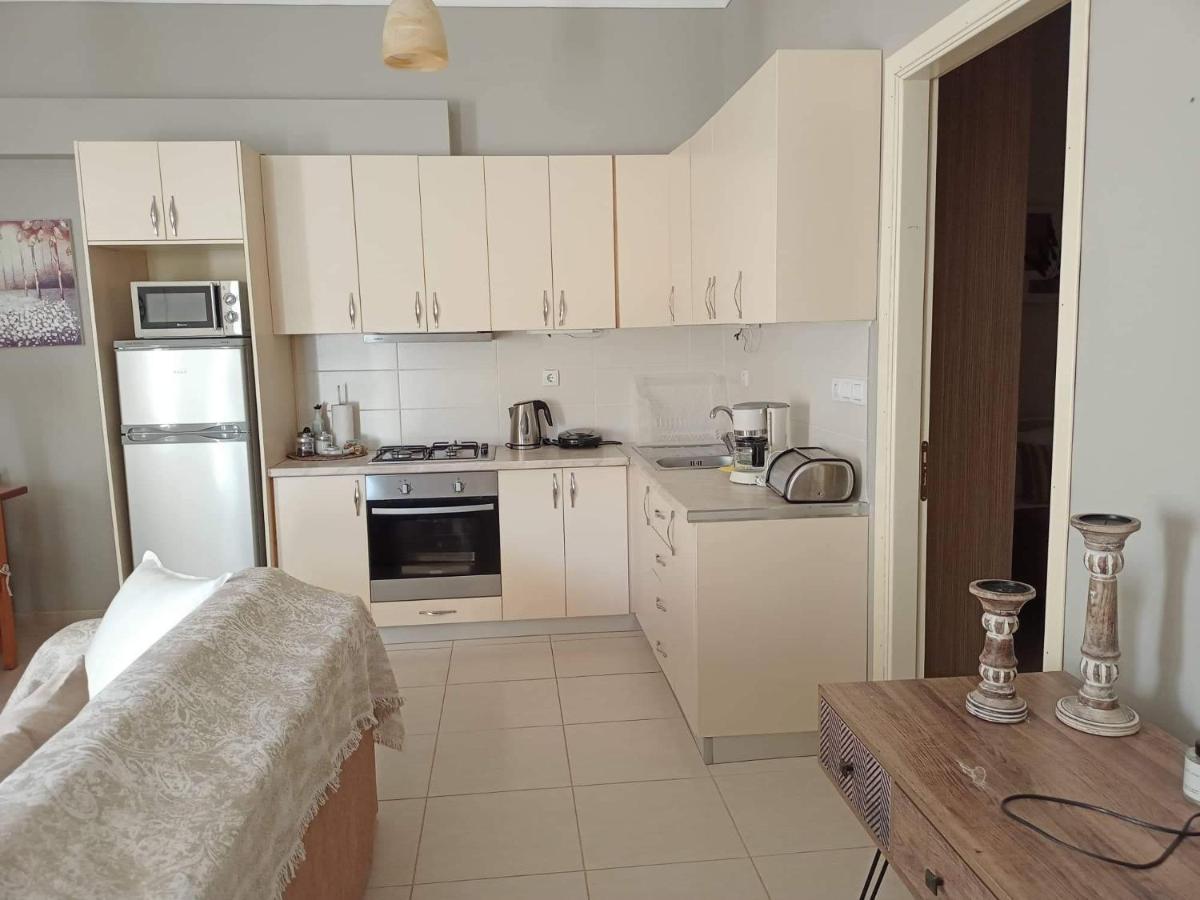 Lovely View Apartments Himare Bagian luar foto