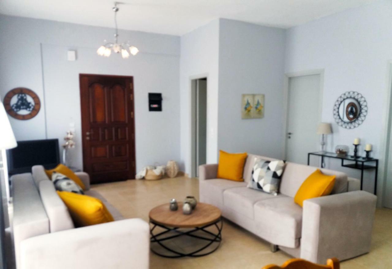 Lovely View Apartments Himare Bagian luar foto
